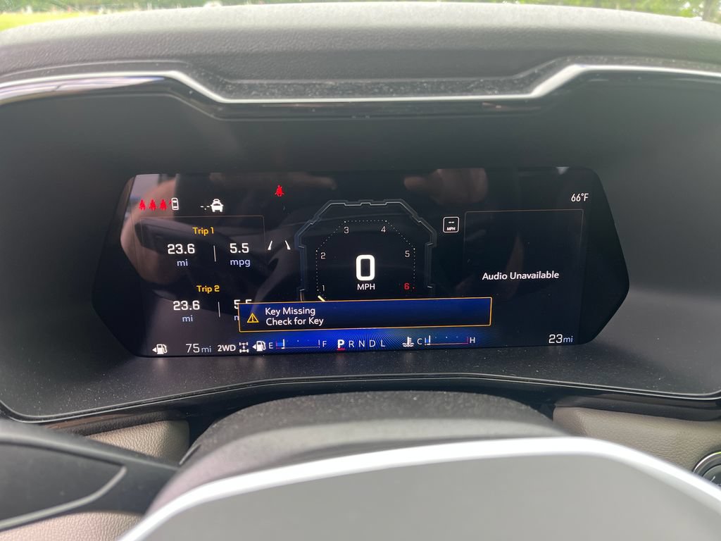 New 2025 Chevrolet Colorado ZR2 w/ Technology Package AWD/4WD image 8
