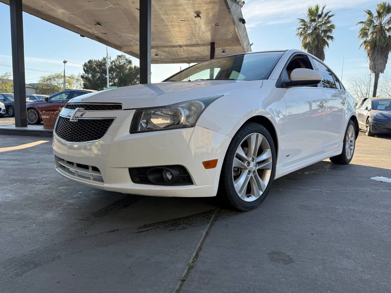 Used 2013 Chevrolet Cruze LTZ w/ Enhanced Safety Package FWD image 9
