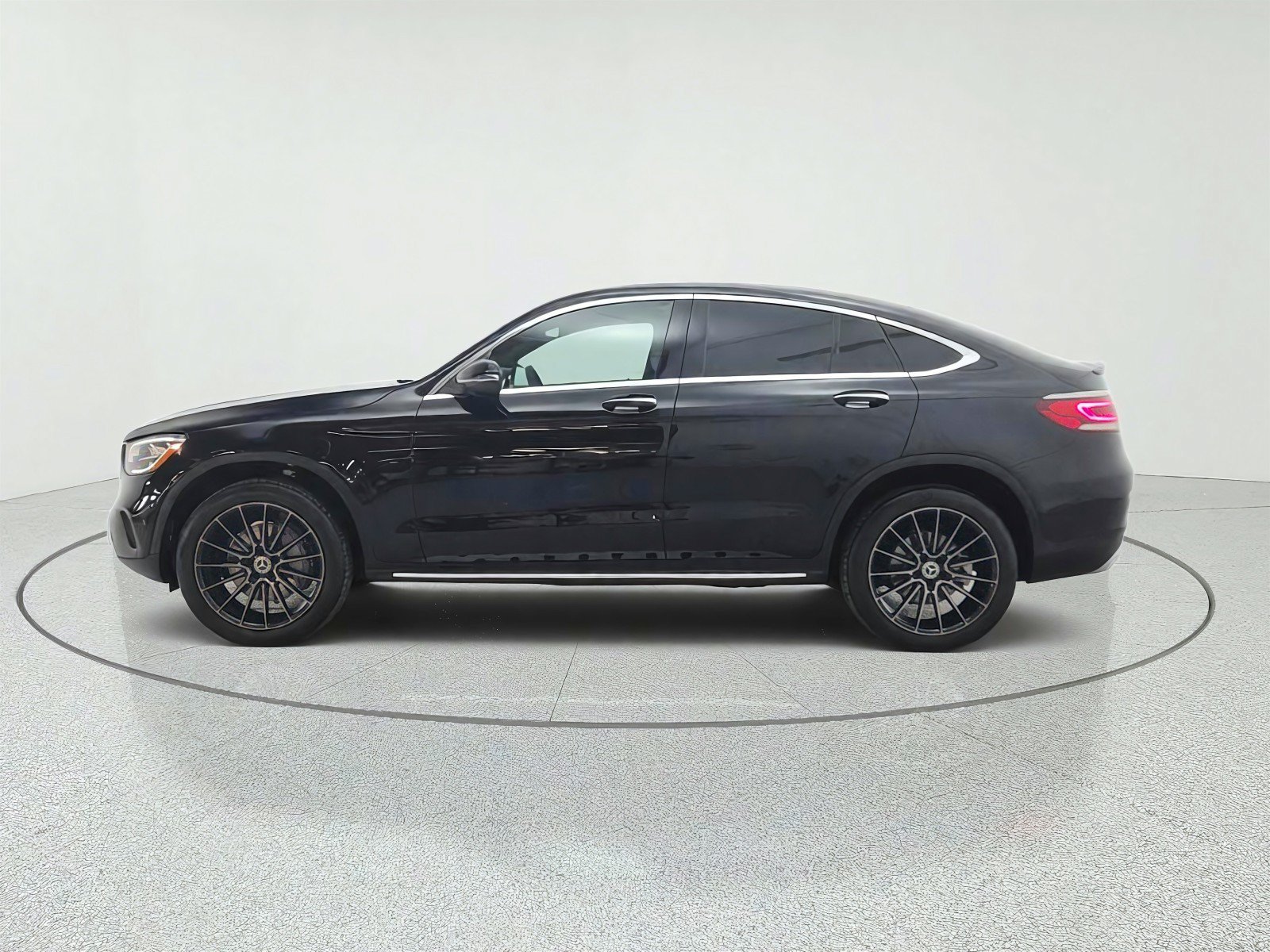 Used 2021 Mercedes-Benz GLC 300 4MATIC Coupe w/ Multimedia Package image 8
