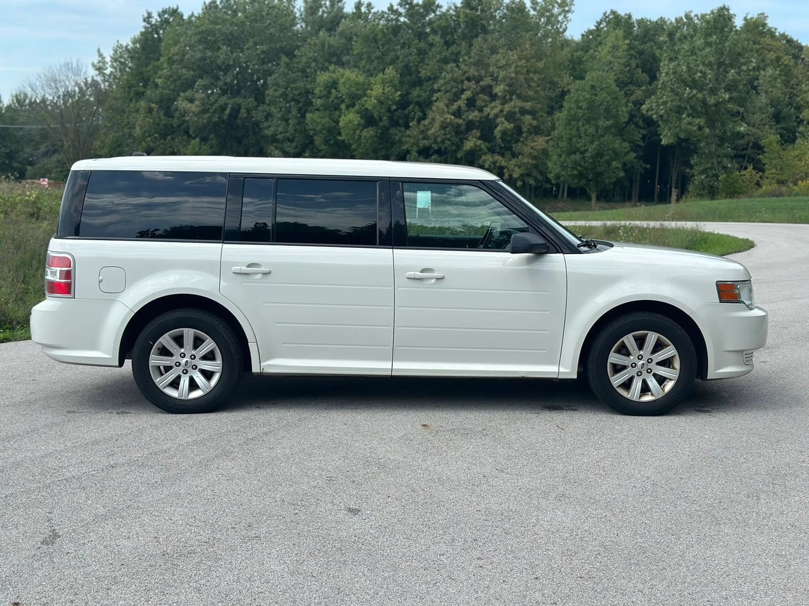 Used 2012 Ford Flex SE FWD image 4