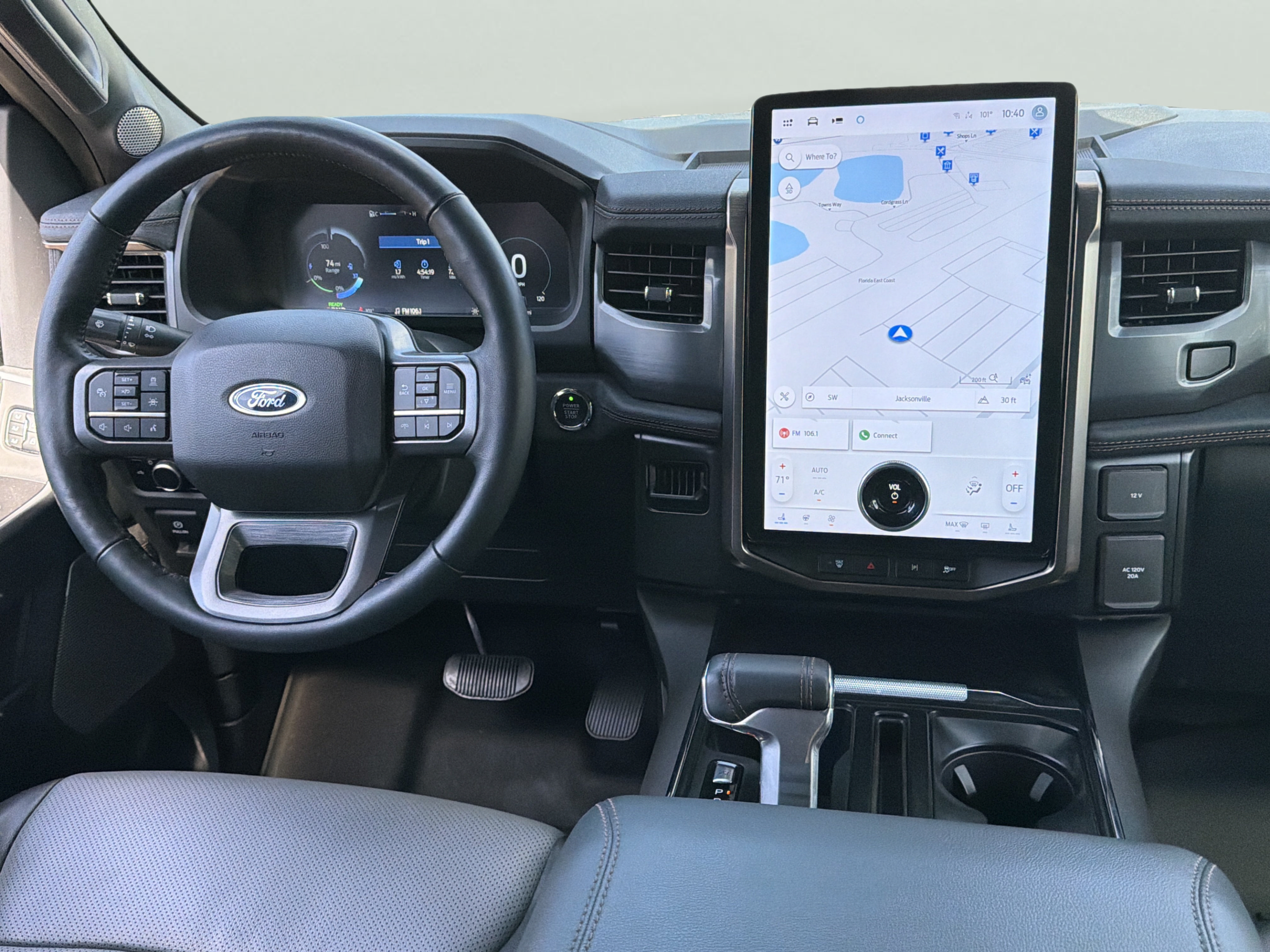 Used 2023 Ford F150 Lightning Lariat AWD/4WD image 9