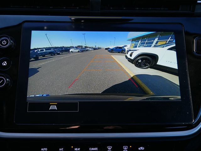 Certified 2023 Chevrolet Bolt EUV LT w/ Driver Confidence Package image 15