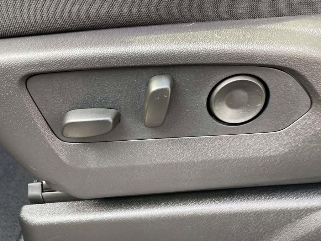 New 2026 Chevrolet Tahoe LS RWD image 18