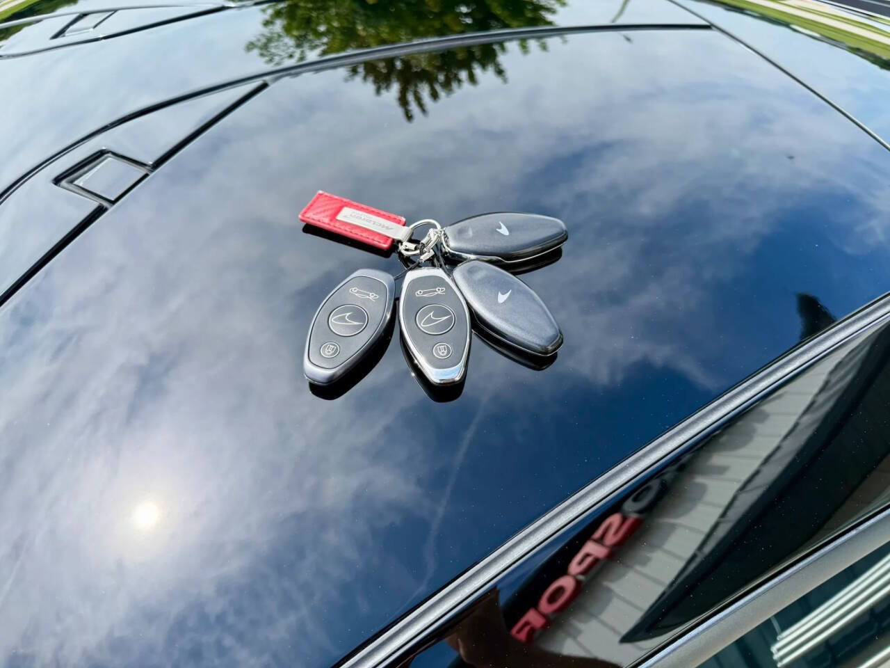 Used 2018 McLaren 720S RWD image 24