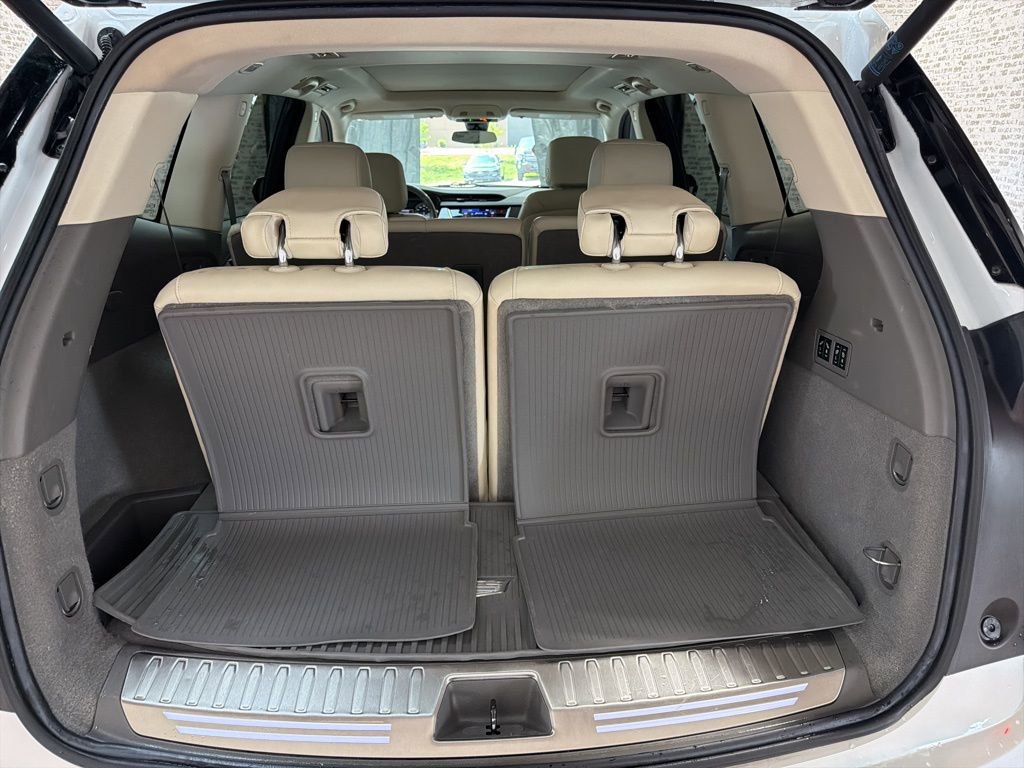 Used 2022 Cadillac XT6 Premium Luxury FWD image 13