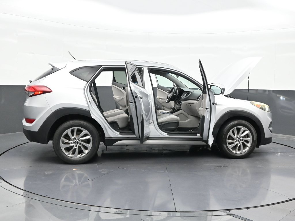 Used 2017 Hyundai Tucson SE w/ SE Popular Package 02 FWD image 34