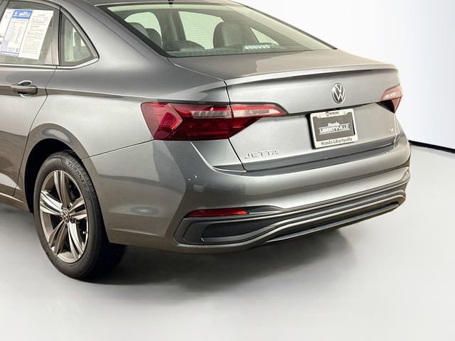 Used 2023 Volkswagen Jetta SE FWD image 10