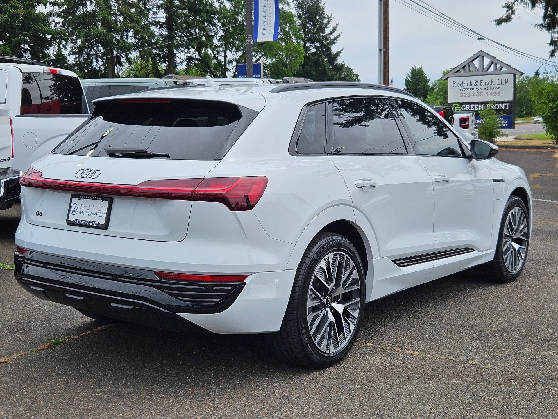 Used 2024 Audi Q8 e-tron Premium Plus w/ Premium Plus Package AWD/4WD image 5