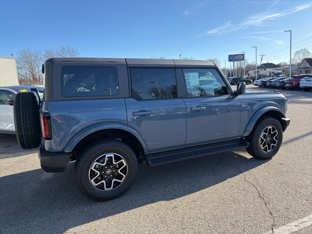 New 2025 Ford Bronco Outer Banks image 3