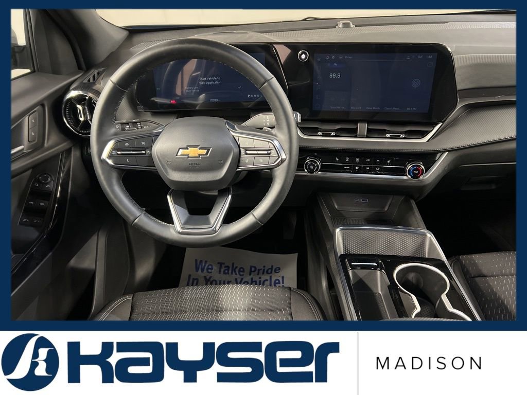 Used 2025 Chevrolet Equinox LT image 8