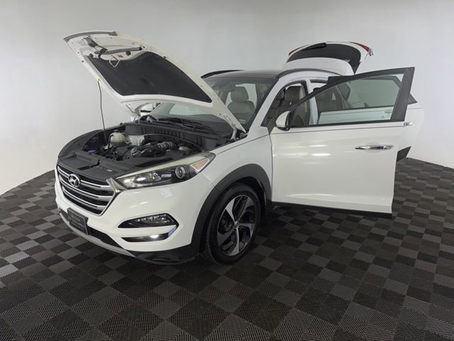 Used 2017 Hyundai Tucson Limited w/ Limited Ultimate Package 03 FWD image 10