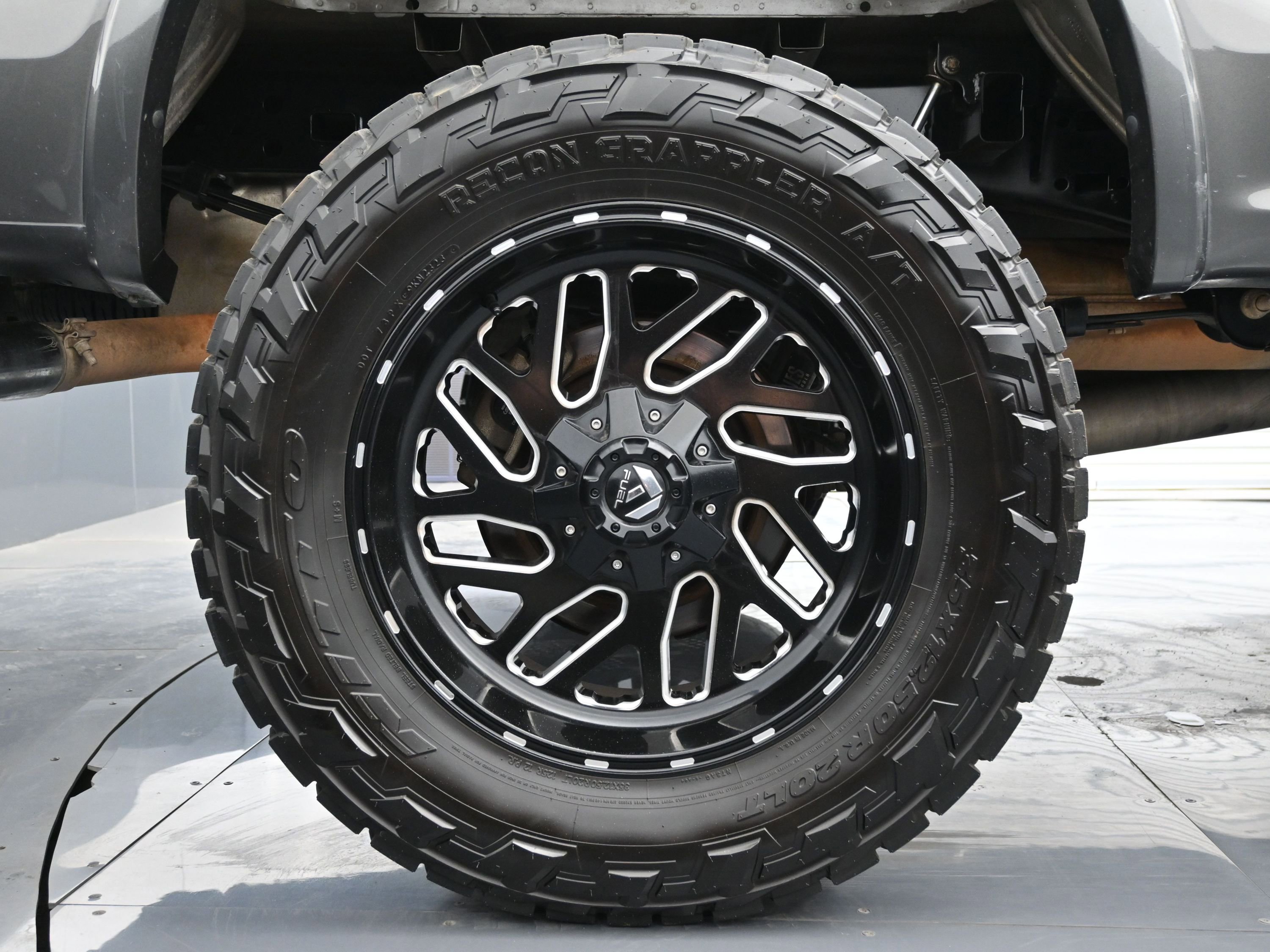 Used 2016 Ford F150 Lariat w/ Equipment Group 502A Luxury image 21