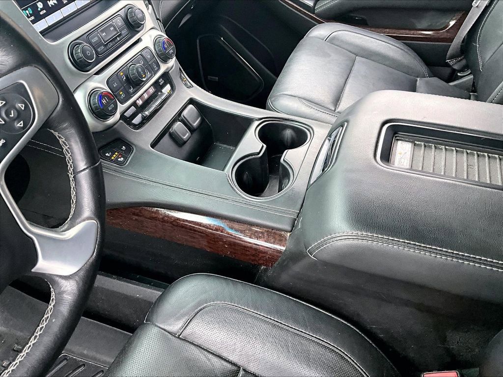 Used 2017 GMC Yukon SLT image 12