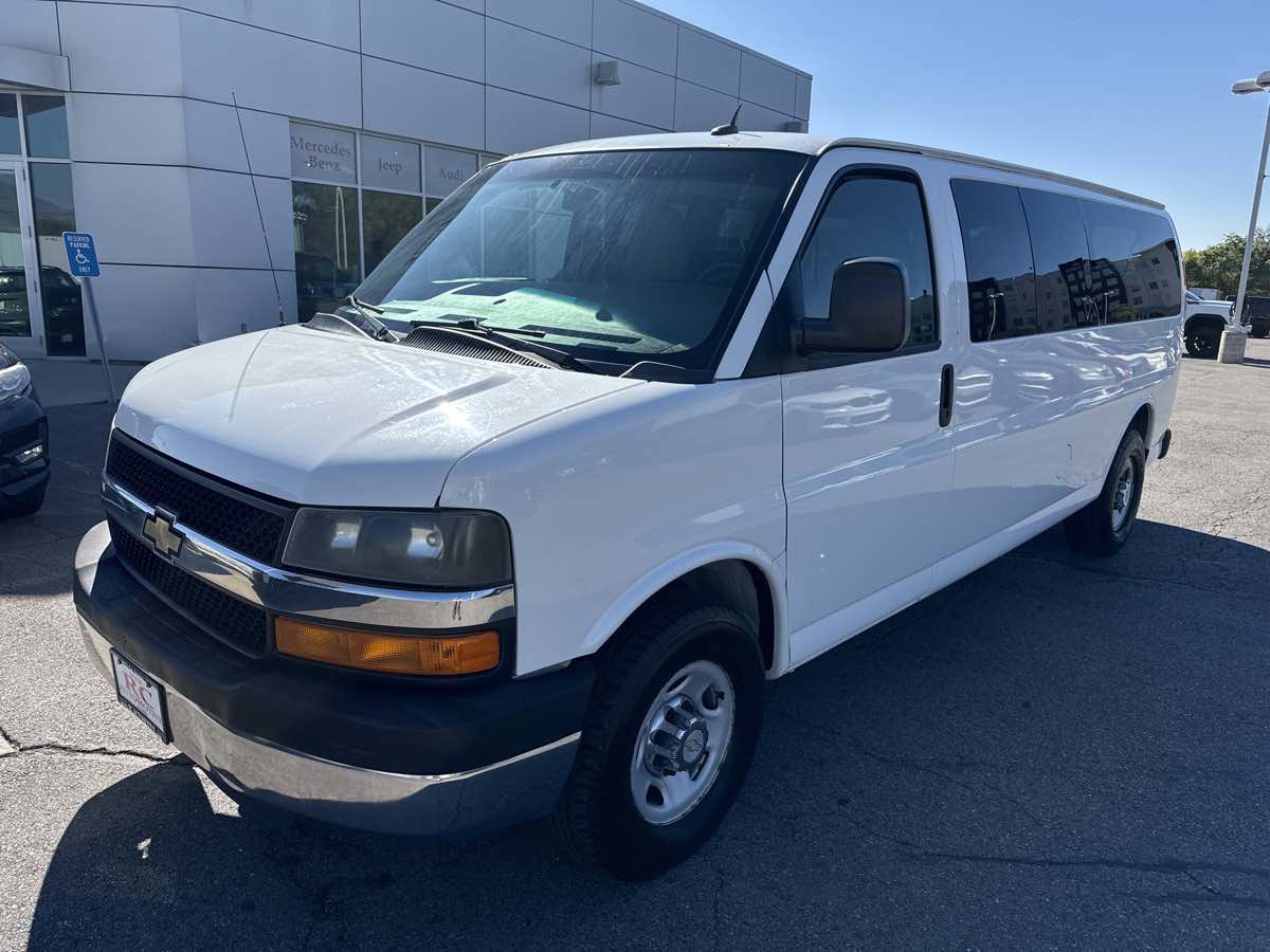 Used 2013 Chevrolet Express 3500 LT w/ LT Preferred Equipment Group image 2