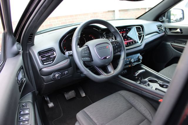 Used 2025 Dodge Durango GT AWD/4WD image 11
