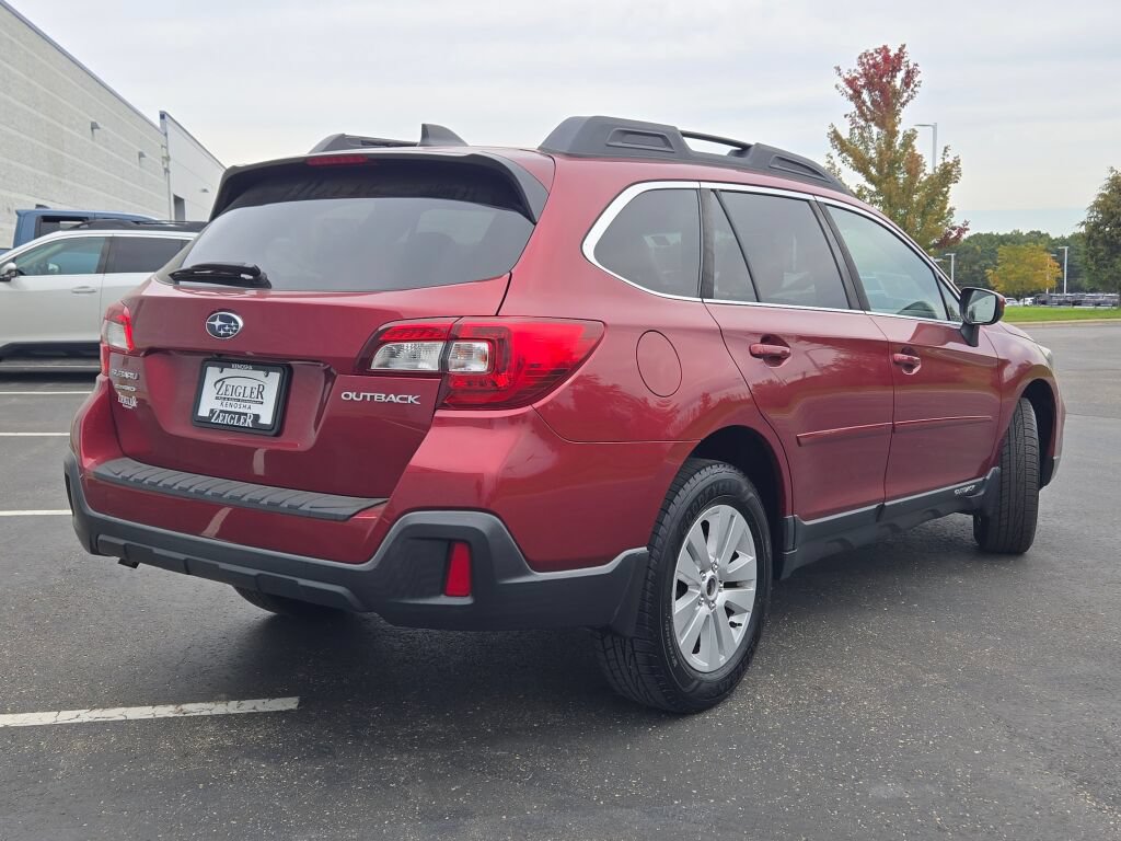 Used 2018 Subaru Outback 2.5i Premium AWD/4WD image 10