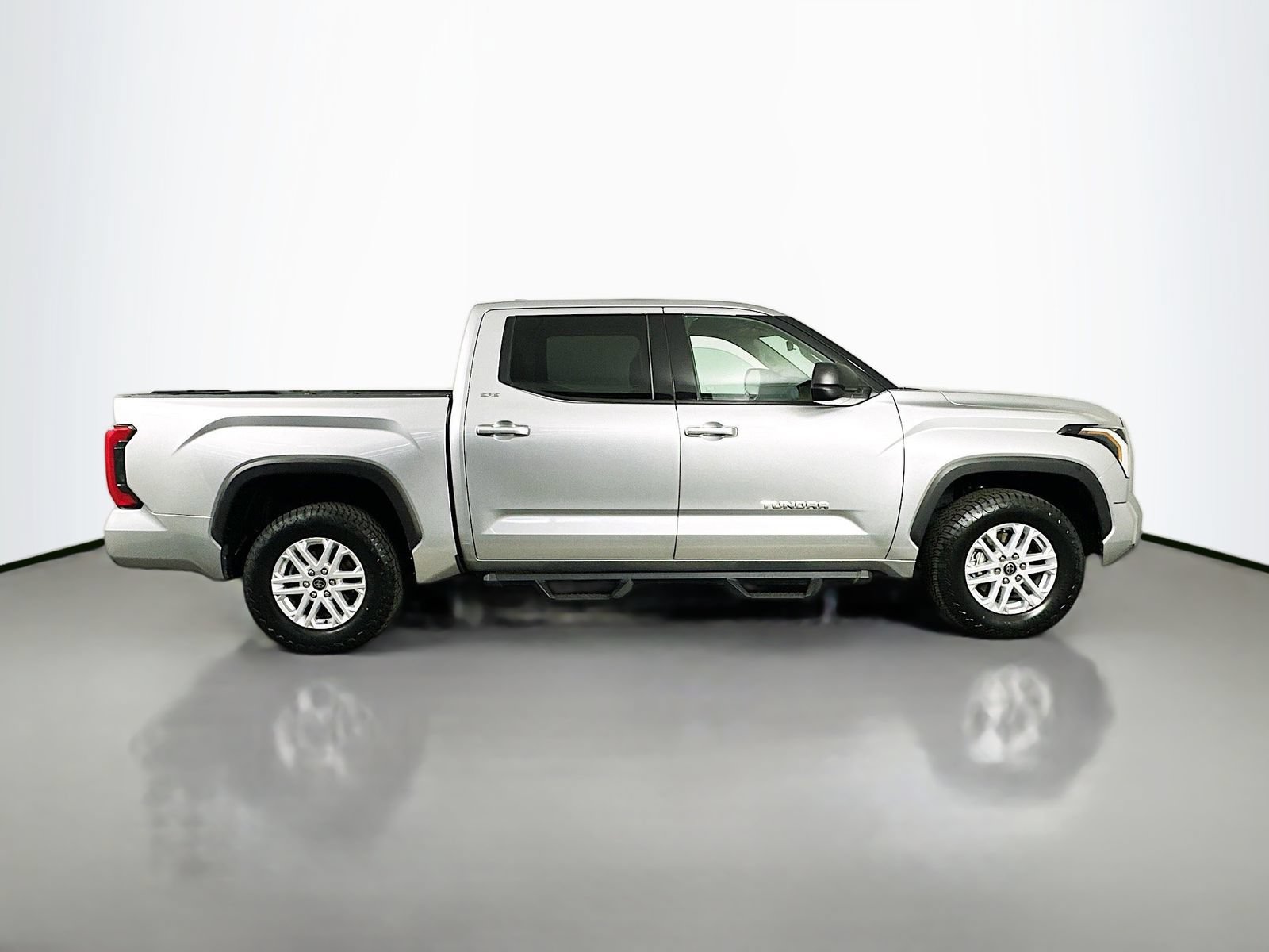Used 2023 Toyota Tundra SR5 w/ SR5 Premium Package RWD image 8