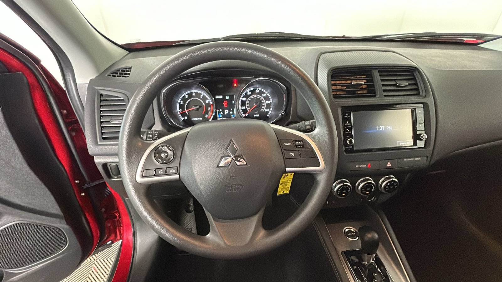 Used 2025 Mitsubishi Outlander Sport ES AWD/4WD image 16