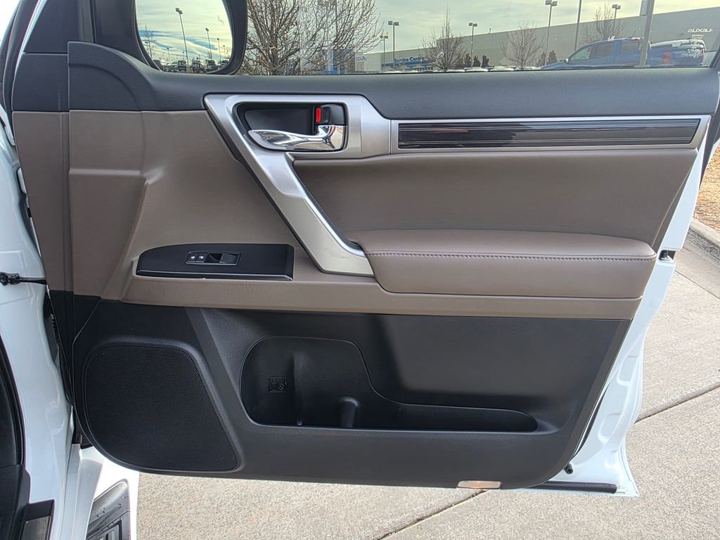 Used 2022 Lexus GX 460 Luxury image 29