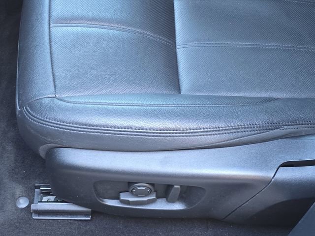 Certified 2025 Land Rover Range Rover Evoque S image 28