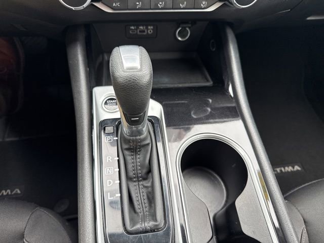 Used 2024 Nissan Altima 2.5 SV image 18