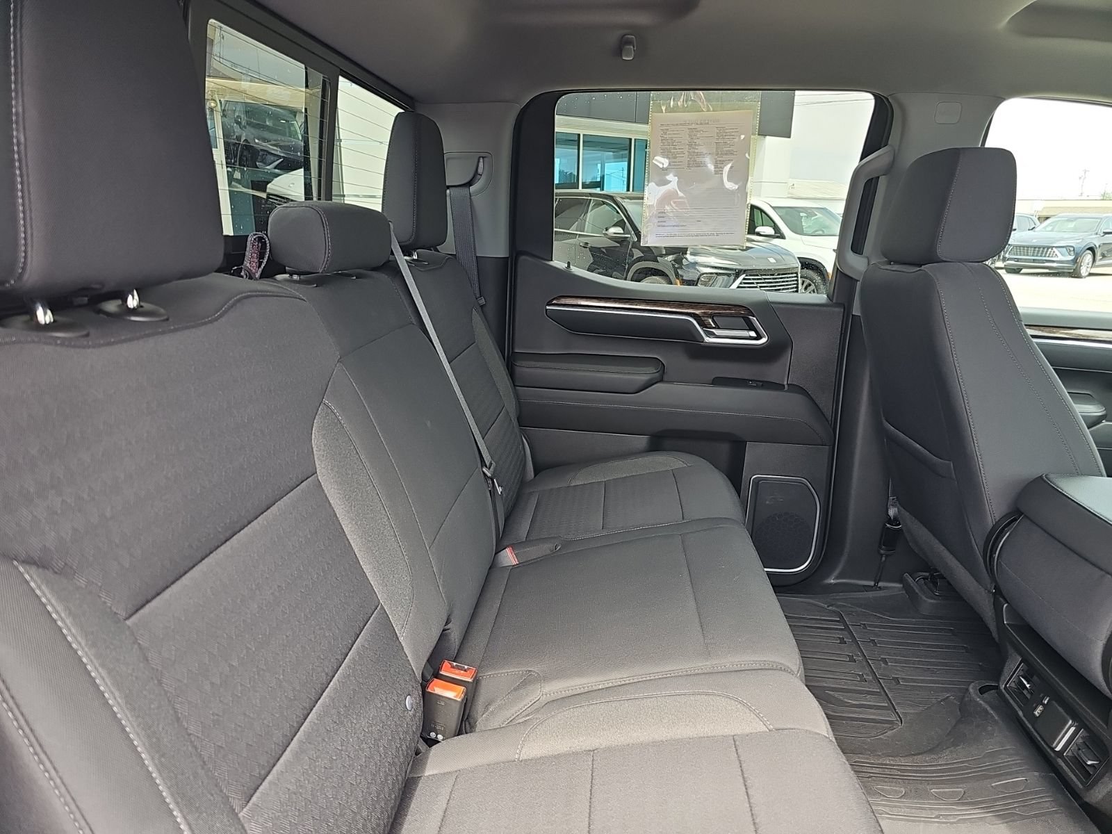 Used 2023 GMC Sierra 1500 SLE w/ Preferred Package AWD/4WD image 33