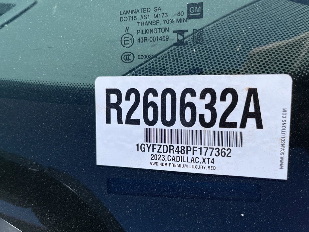 Certified 2023 Cadillac XT4 Premium Luxury AWD/4WD image 9