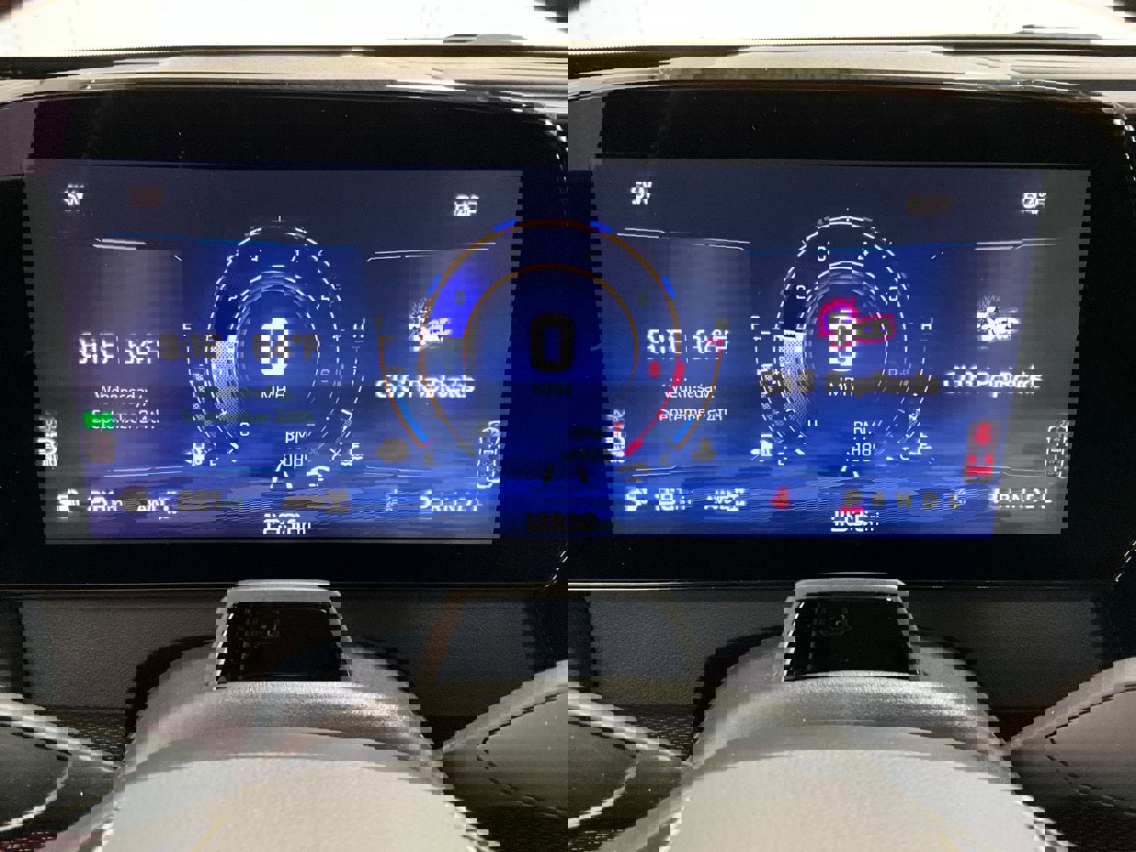 Used 2024 Chevrolet Traverse RS image 20