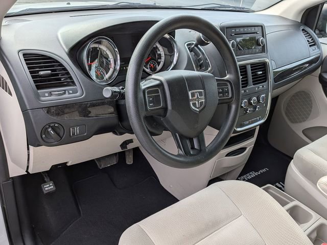 Used 2016 Dodge Grand Caravan SE w/ Quick Order Package 29E SE FWD image 17