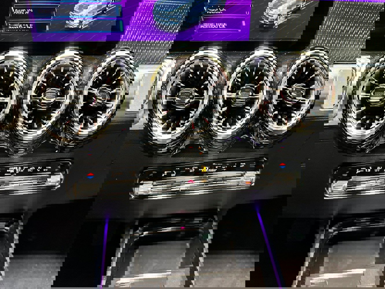 Used 2022 Mercedes-Benz GLB 250 4MATIC image 25