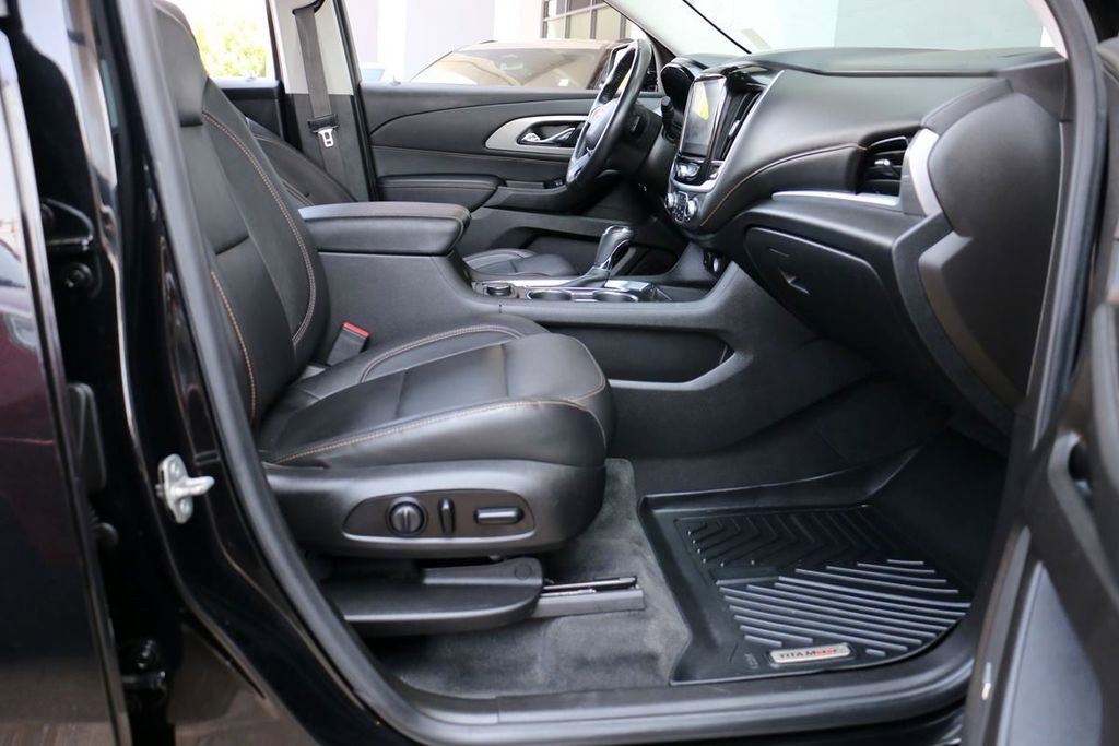 Used 2019 Chevrolet Traverse RS FWD image 29
