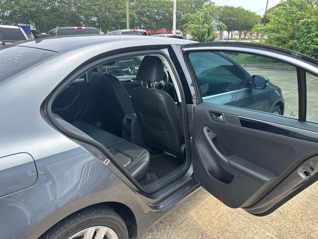 Used 2015 Volkswagen Jetta SEL FWD image 11