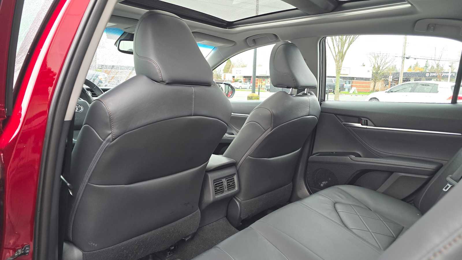 Certified 2018 Toyota Camry XLE image 21