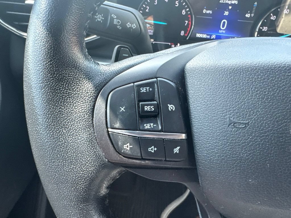 Used 2020 Ford Explorer XLT w/ Equipment Group 202A AWD/4WD image 14