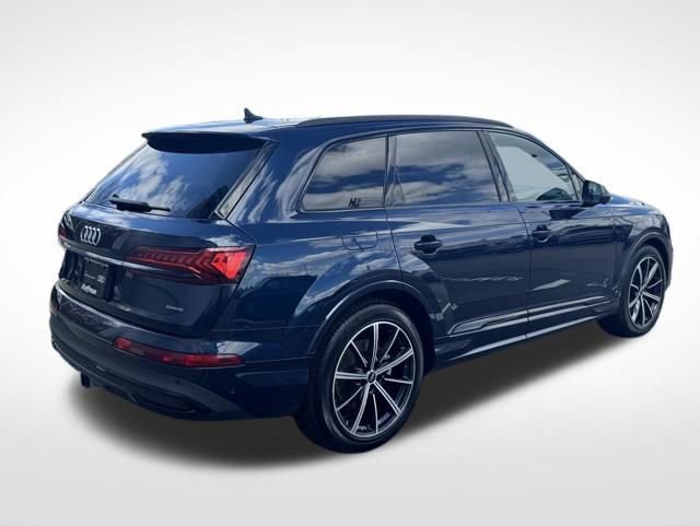 Certified 2023 Audi Q7 3.0T Prestige image 10
