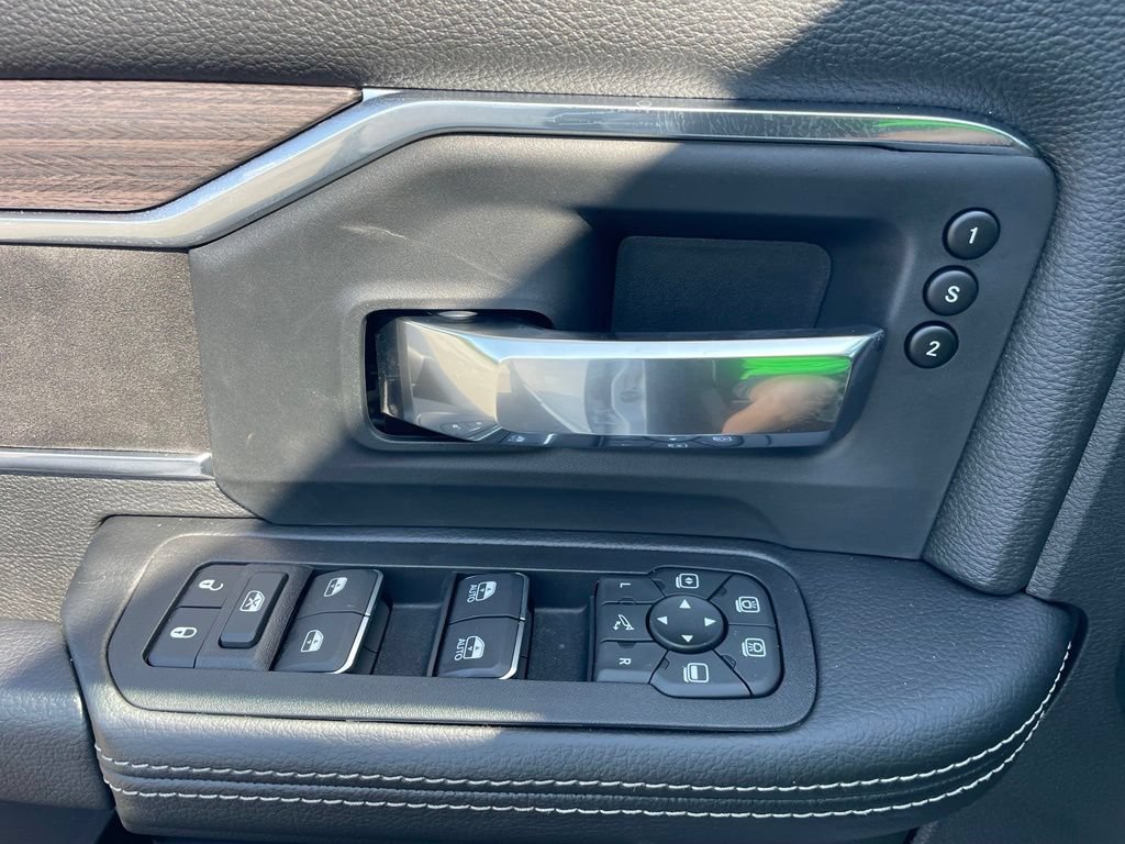 New 2026 RAM 2500 Laramie AWD/4WD image 28