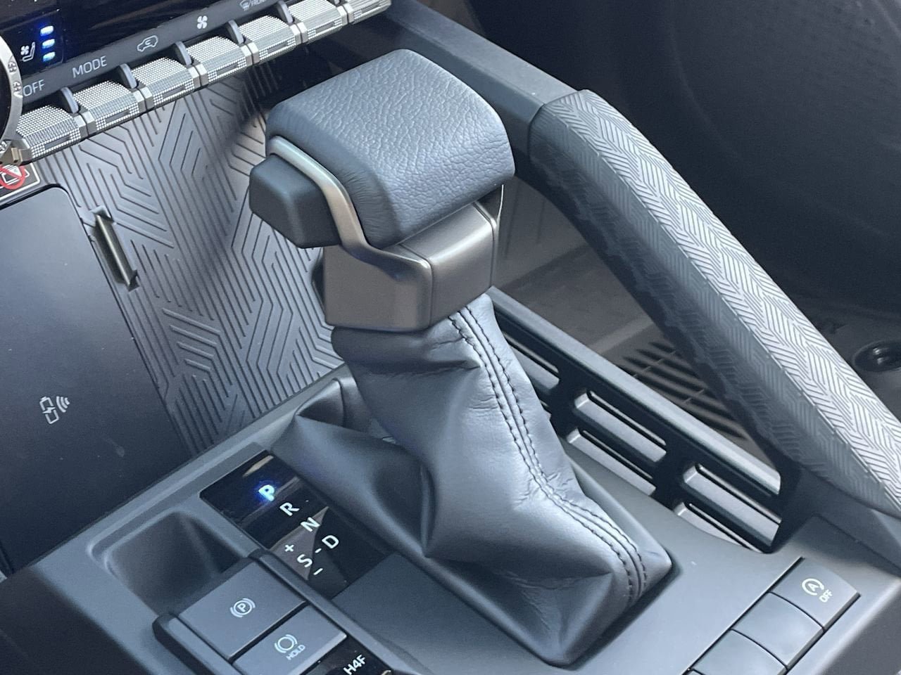 New 2026 Toyota 4Runner Limited AWD/4WD image 13