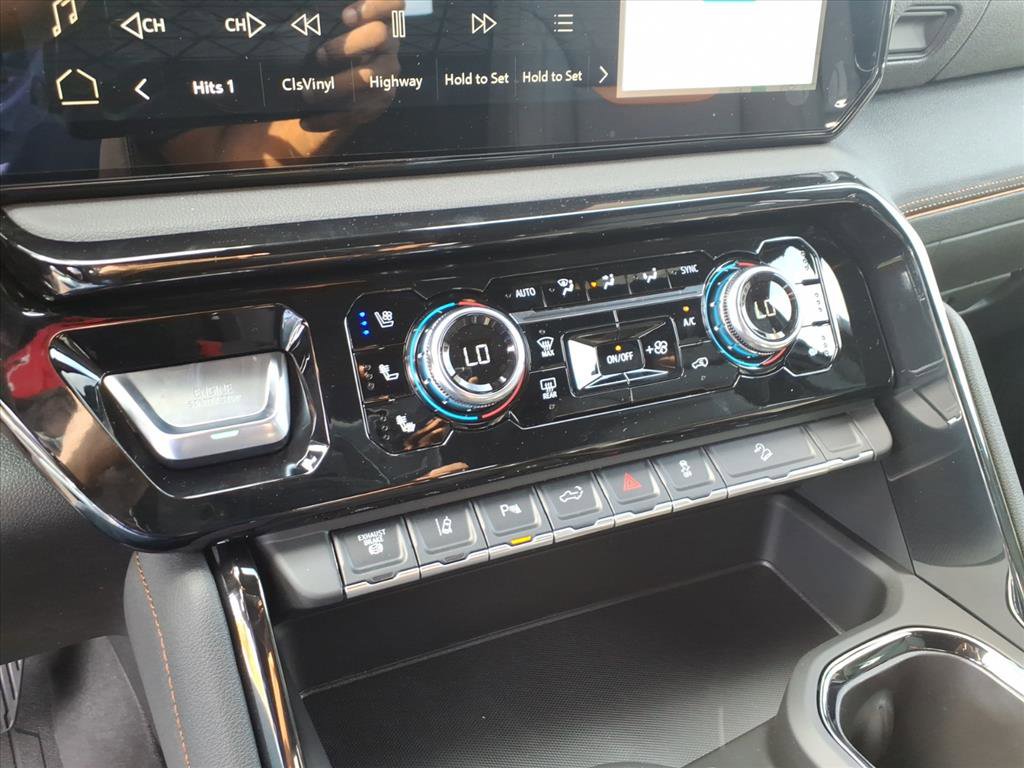 New 2026 GMC Sierra 2500 AT4 w/ AT4 Premium Plus Package image 14