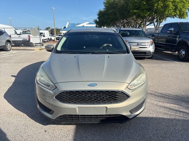 Used 2015 Ford Focus SE image 2