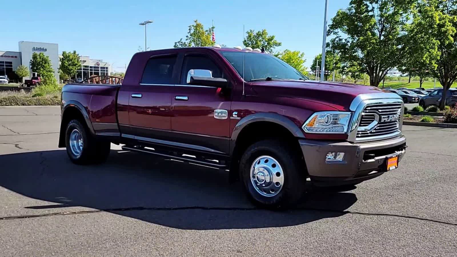 Used 2018 RAM 3500 Laramie Longhorn w/ Convenience Group AWD/4WD image 2