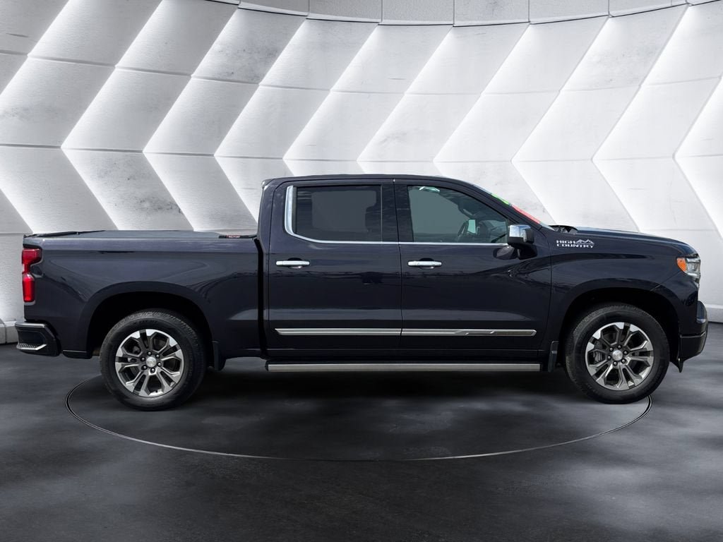 Certified 2022 Chevrolet Silverado 1500 High Country w/ Technology Package AWD/4WD image 6