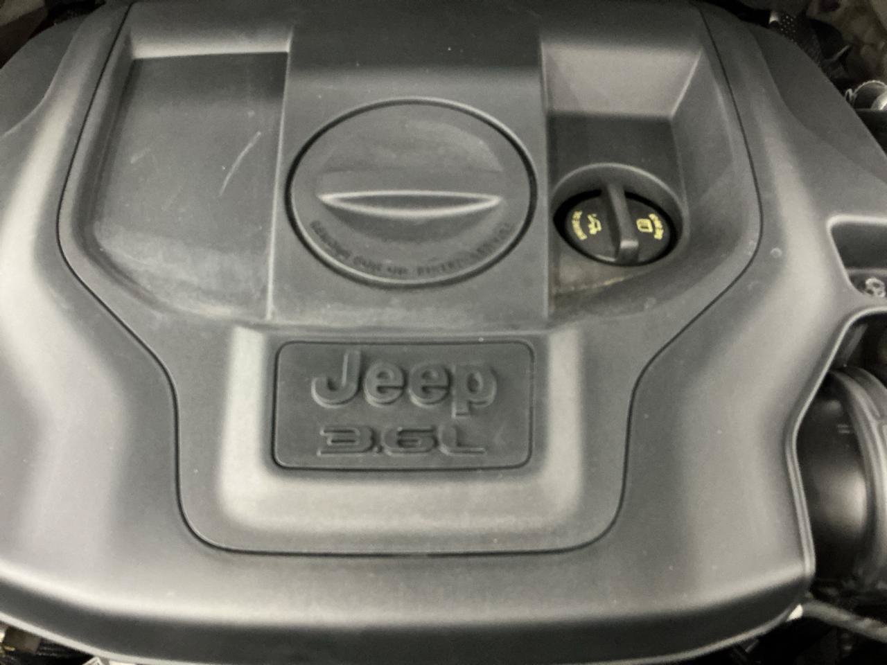 Used 2021 Jeep Grand Cherokee L Overland w/ Luxury Tech Group IV AWD/4WD image 33