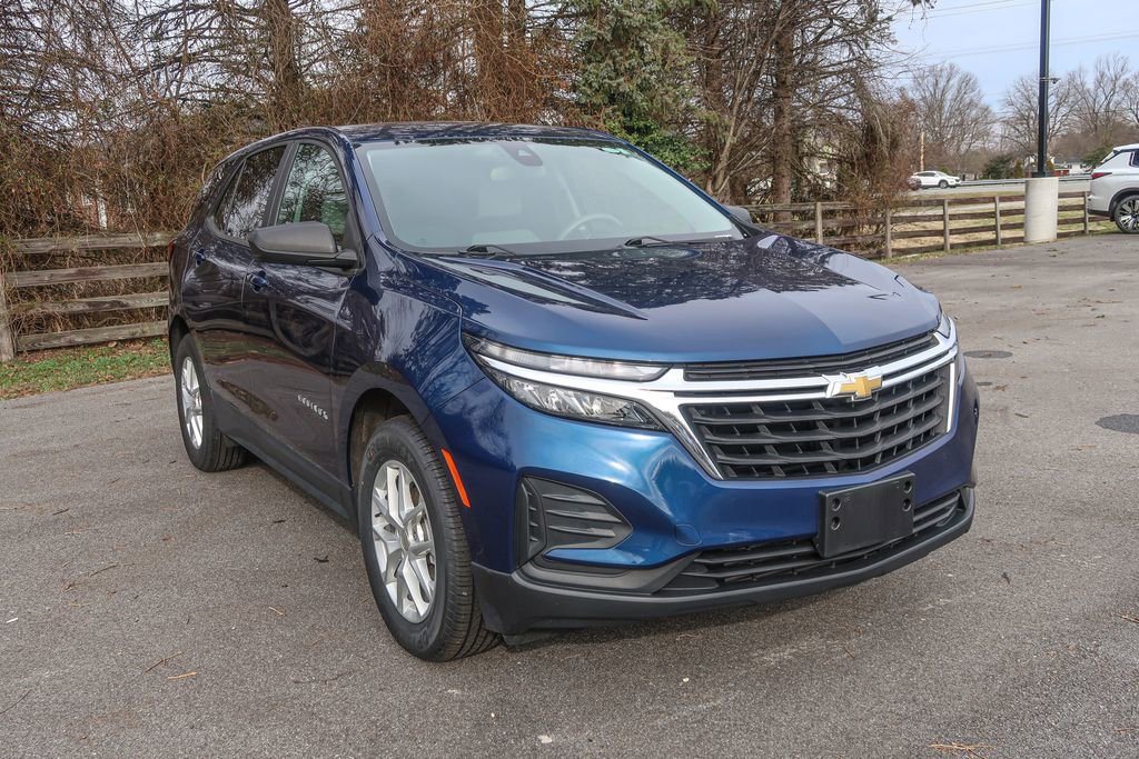 Used 2022 Chevrolet Equinox LS w/ LS Convenience Package image 7
