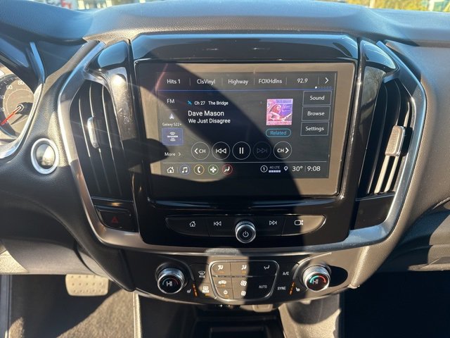 Used 2023 Chevrolet Traverse LT image 14