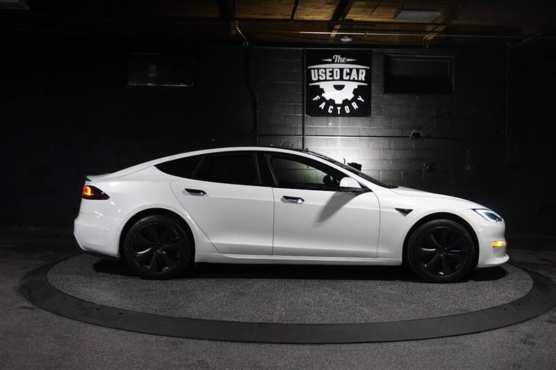 Used 2022 Tesla Model S Plaid image 13