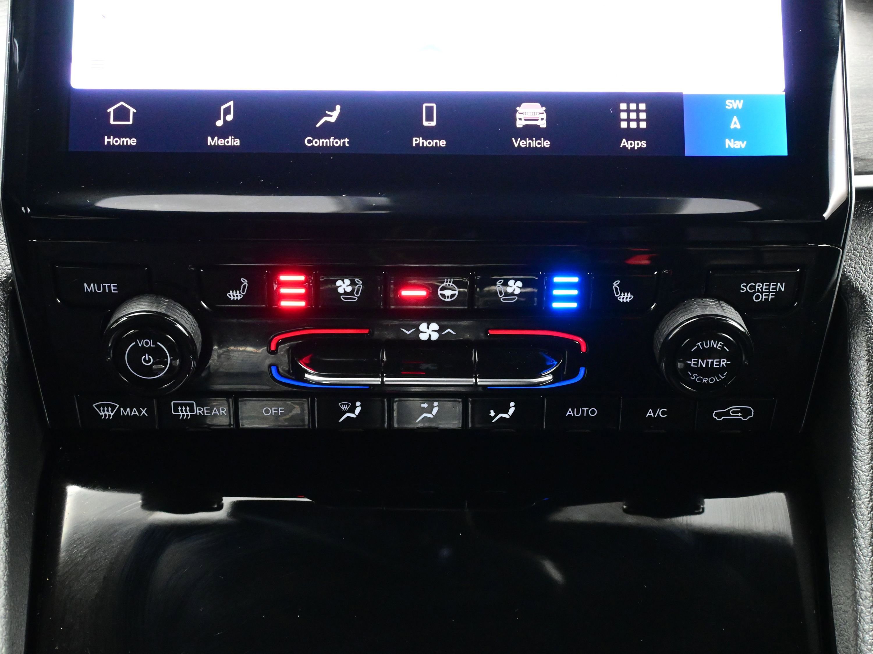 Used 2025 Jeep Grand Cherokee L Limited w/ Luxury Tech Group II image 22