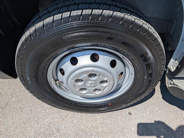 Used 2023 RAM ProMaster 2500 FWD image 9