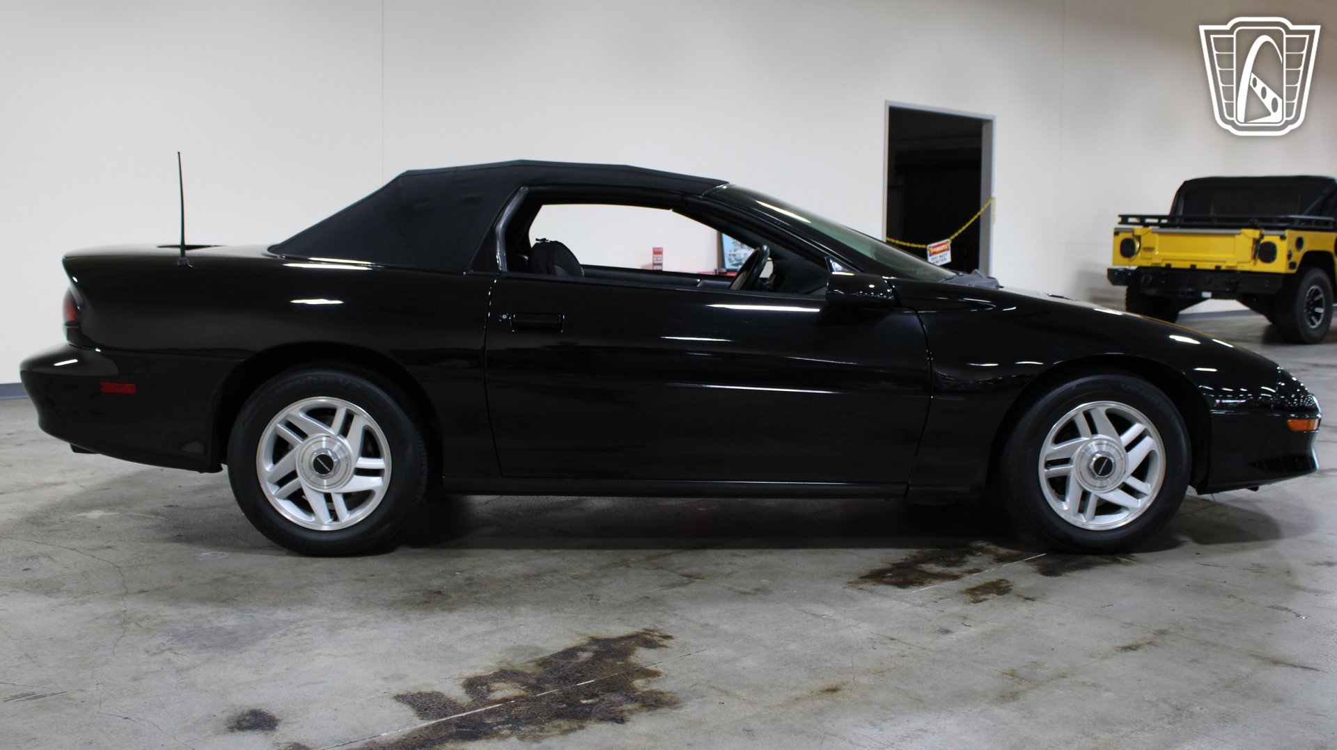 Used 1995 Chevrolet Camaro Z28 RWD image 39