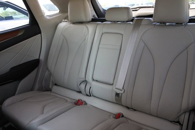 Used 2018 Lincoln MKC Select w/ Lincoln MKC Climate Package FWD image 21