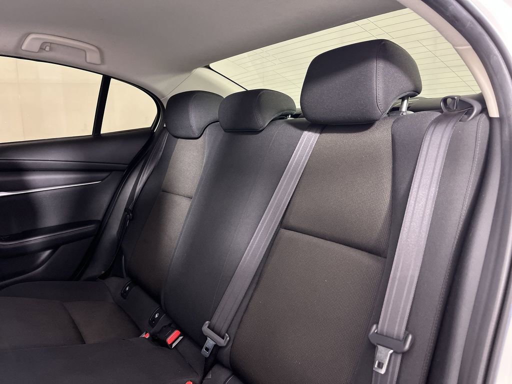 Used 2020 MAZDA MAZDA3 Sedan FWD image 22